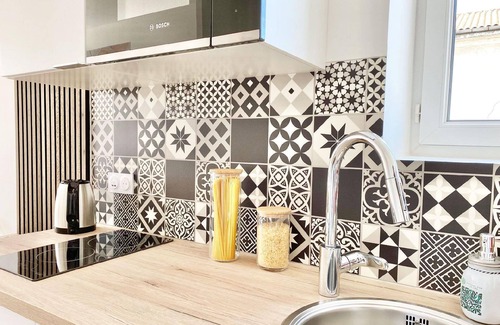 Rochefort Apartment | Apartment in Rochefort with Garden and Terrace