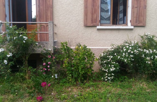 Seynod Condo | Apartment in Savoyard house