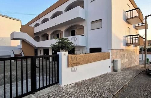 Praia de Santa Cruz Apartment | Apartment in the center of Santa Cruz, Torres Vedras with beach 5 minutes walk away