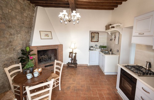 Acqua Loreto Apartment | Apartment in the countryside near Todi