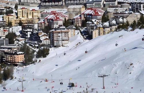 Pradollano Apartment | Apartment in the Mid Zone of Sierra Nevada