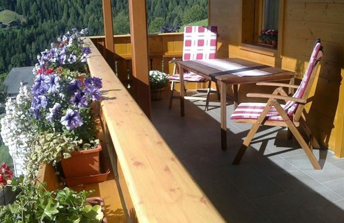 Santa Valburga Apartment | Apartment in the Ulten Valley Nikolaus
