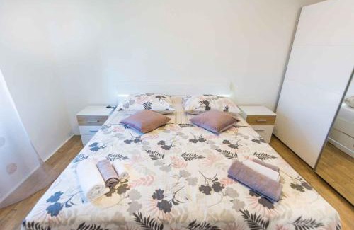 Tkon Apartment | Apartment in Tkon - Insel Pasman 50975