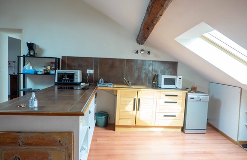 Embrun Apartment | Apartment in townhouse