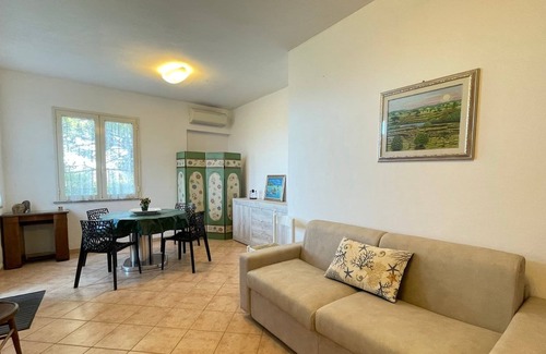 Sorso House | Apartment in villa with garden close to the sea