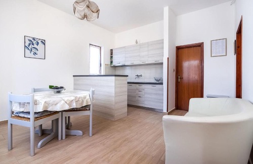 Vrvari Apartment | Apartment in Vrvari with One-Bedroom 3