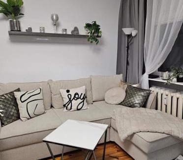 Zyrardow Apartment | Apartment in Zyrardow 10min to Suntago