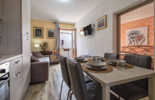 Villanova Monteleone Apartment | Apartment "Relax House and Fitness 8" with Balcony and Wi-Fi.