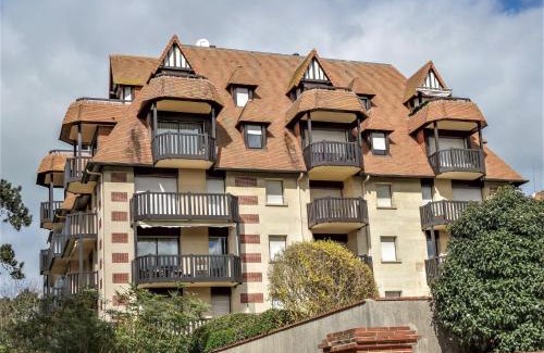 Tourgeville Apartment | Apartment l'Hermitage-2 by Interhome