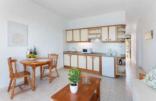Puerto Naos Apartment | Apartment 'La Bayana - 4' with Sea View, Shared Pool and Wi-Fi
