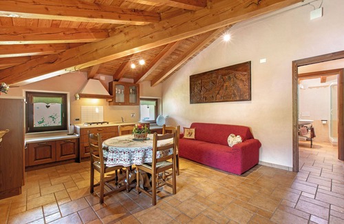 Aymavilles Apartment | Apartment 'La Maison De Deni - Vista Montagna' with Mountain View, Private Garden and Wi-Fi