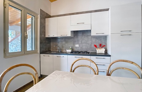 Montincello Apartment | Apartment 'La Mignola - Quadri 6' with Private Terrace, Wi-Fi and Air Conditioning