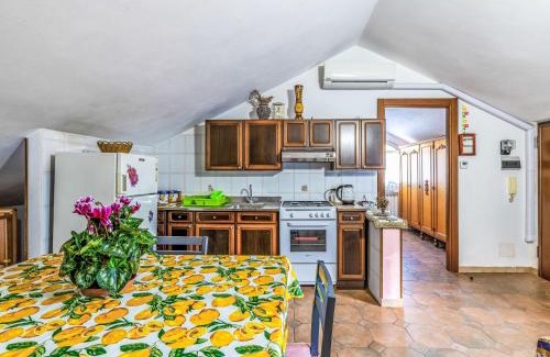 Torrazza Apartment | Apartment La Quiete e il Mare by Interhome