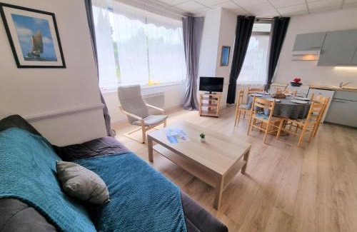 La Richardais Apartment | Apartment Le Petit Robinson-5 by Interhome