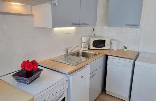 La Richardais Apartment | Apartment Le Petit Robinson-5 by Interhome