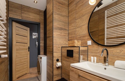 Pradnik Czerwony Apartment | Apartment Lema Cracow by Renters