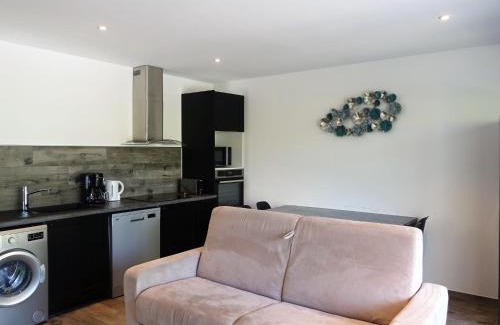 Favone Apartment | Apartment Les Jardins d'Ève-F2 by Interhome