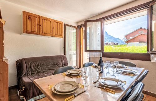 Les Boisses Apartment | Apartment Les Olympiques - Tignes 1800-4 by Interhome