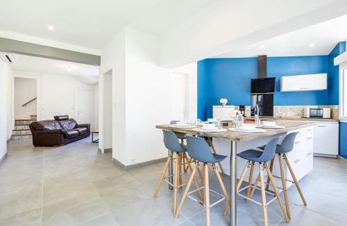 Les Mathes Apartment | Apartment Les Sablières by Interhome
