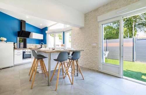 Les Mathes Apartment | Apartment Les Sablières by Interhome