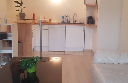 Pantin Apartment | Apartment métro hoche limite Paris