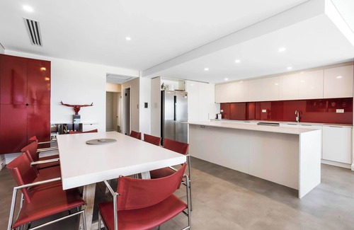 Scarborough Apartment | Apartment M601 - Spectacular Beachfront Penthouse!