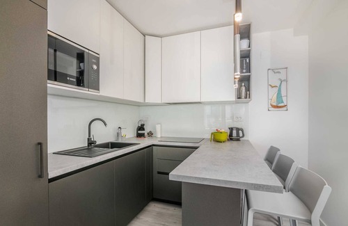 Malinska-Dubasnica Apartment | Apartment Manuela with private garden and hot whirlpool