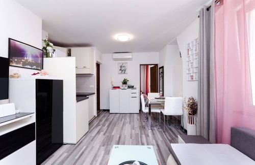 Vrsar Apartment | Apartment Mare (87891-A1) - Vrsar