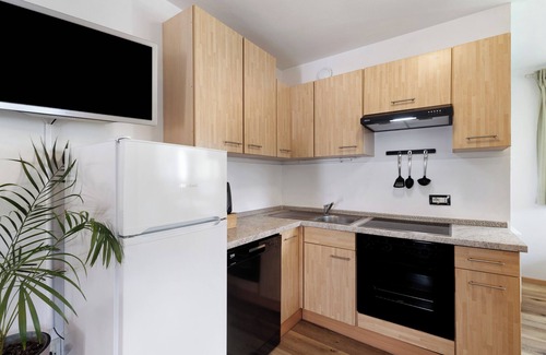 Muhlbach Apartment | Apartment 'Maria Beatrice Verde' with Lake View, Private Terrace and Wi-Fi