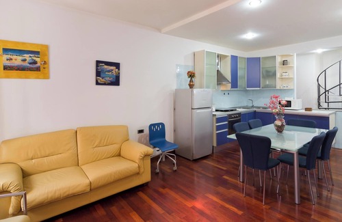 Marina District Apartment | Apartment " Marina Freedom" with Wi-Fi, Air Conditioning, Balcony & Terrace