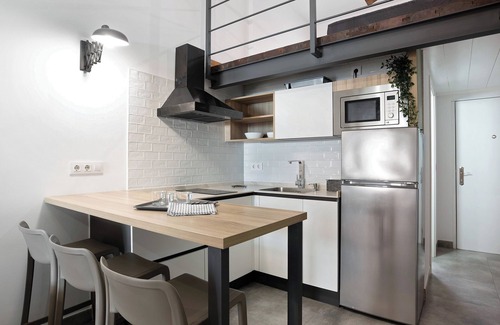 Chiclana de la Frontera Apartment | Apartment 'Mariola' with Private Terrace and Air Conditioning
