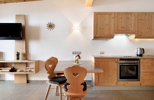 Lajen Apartment | Apartment "Moarhof Natur Naturalia" with Mountain View, Shared Terrace & Wi-Fi