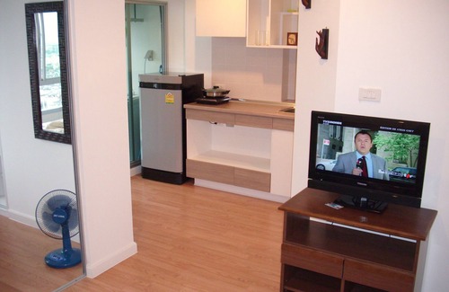 Arun Amarin Apartment | APARTMENT NEAR HISTORIC CENTRE OF BANGKOK IN LUXURY RESIDENCE WITH POOL