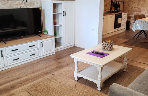 Drinovci Apartment | Apartment near Krka national park