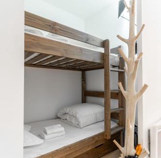 Saint-Etienne-de-Tinee Apartment | Apartment near Mont D'auron