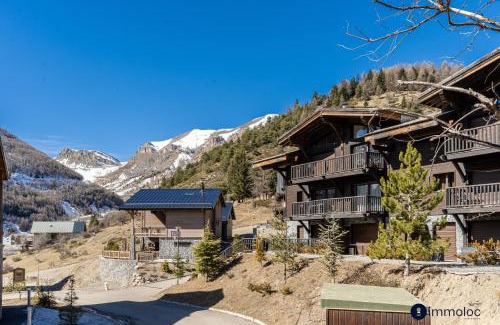 Saint-Etienne-de-Tinee Apartment | Apartment near Mont D'auron