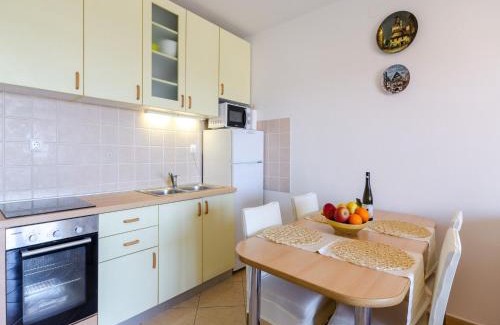 Klanfari Apartment | Apartment NENAD