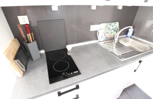 Njivice Apartment | Apartment Njivice for 2 persons, 3 star "Lilis" apartment