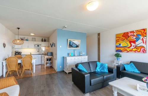 Julianadorp aan zee Apartment | Apartment by Dunes with Balcony Views