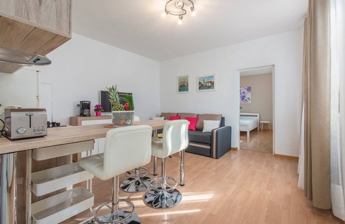 Kukci Apartment | Apartment Oliveto with pool in Porec