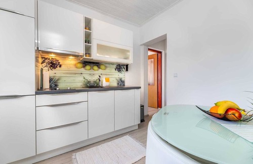 Baska Apartment | Apartment on the sea with a balcony with a beautiful view