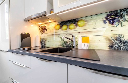 Baska Apartment | Apartment on the sea with a balcony with a beautiful view