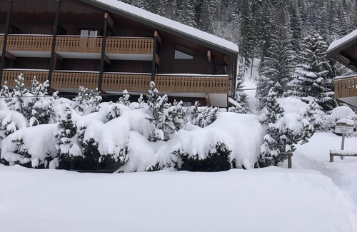 Chatel Apartment | Apartment overlooking Lac du Vonnes Chatel, Porte du Soleil - fantastic location
