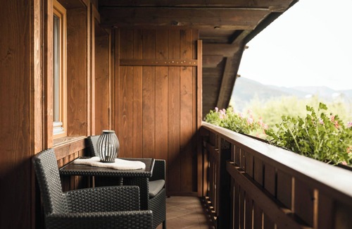 Chifa Apartment | Apartment panorama with south-facing balcony