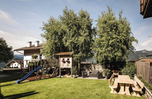 Chifa Apartment | Apartment panorama with south-facing balcony