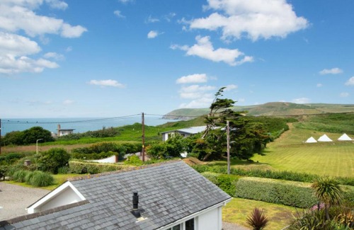 Croyde Apartment | Apartment Penthouse at Pointview by Interhome