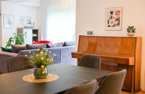 Rijeka Apartment | Apartment Piano