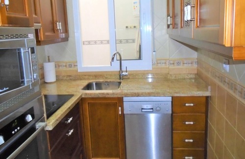 Carboneras Apartment | Apartment 'Piso Centro de Carboneras' near the Beach with Terrace & Wi-Fi