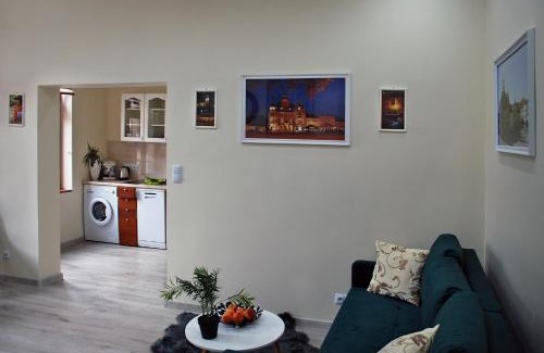 Tarnowskie Gory Apartment | Apartment - Przy Rynku self check in 24h