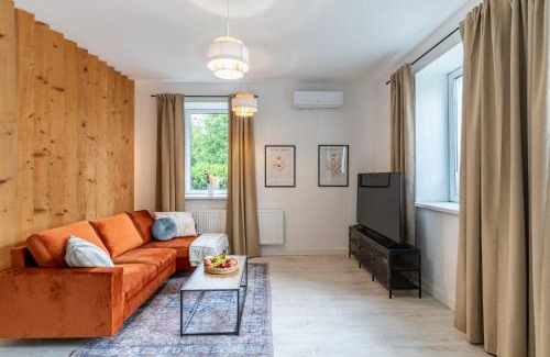 Brzezinka Apartment | Apartment Quiet Street 11/1E